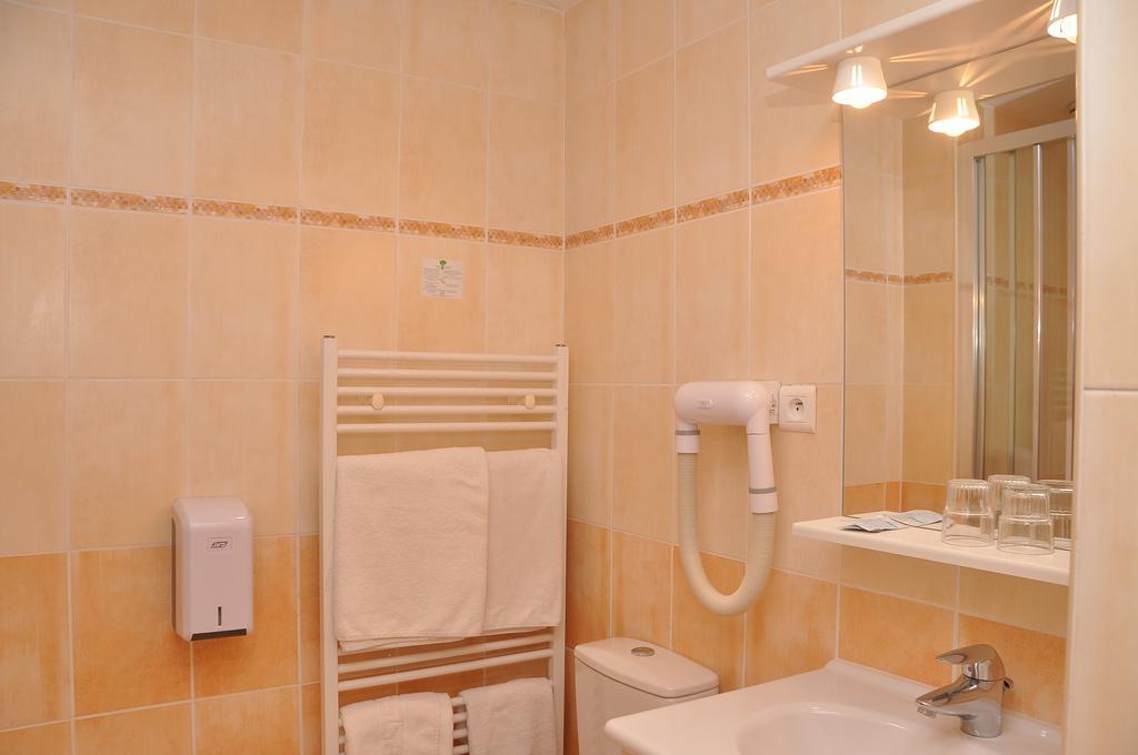 Appart Hotel Lou Castelet Карро Номер фото